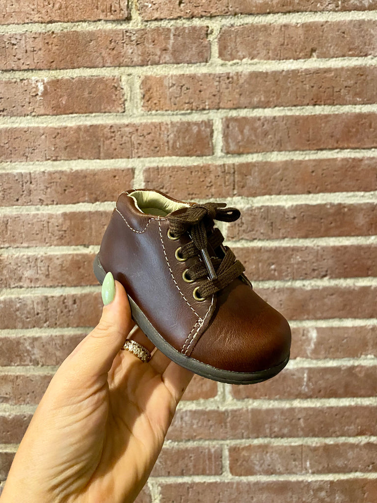 Stride Rite Elliot Stride Rite SRT Elliot - Brown – Trotters Children's Shoes