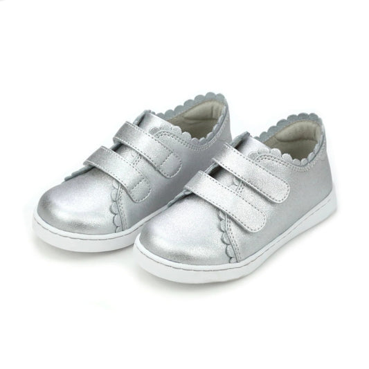 L’Amour Scalloped Sneaker 678 - Silver