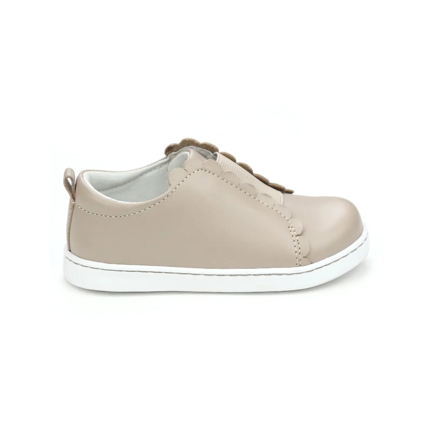 L’amour Scalloped Sneaker 682- Almond